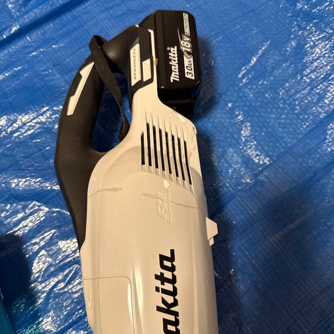 マキタ コードレス掃除機CL282 18Vバッテリ付 CL282FDFCW