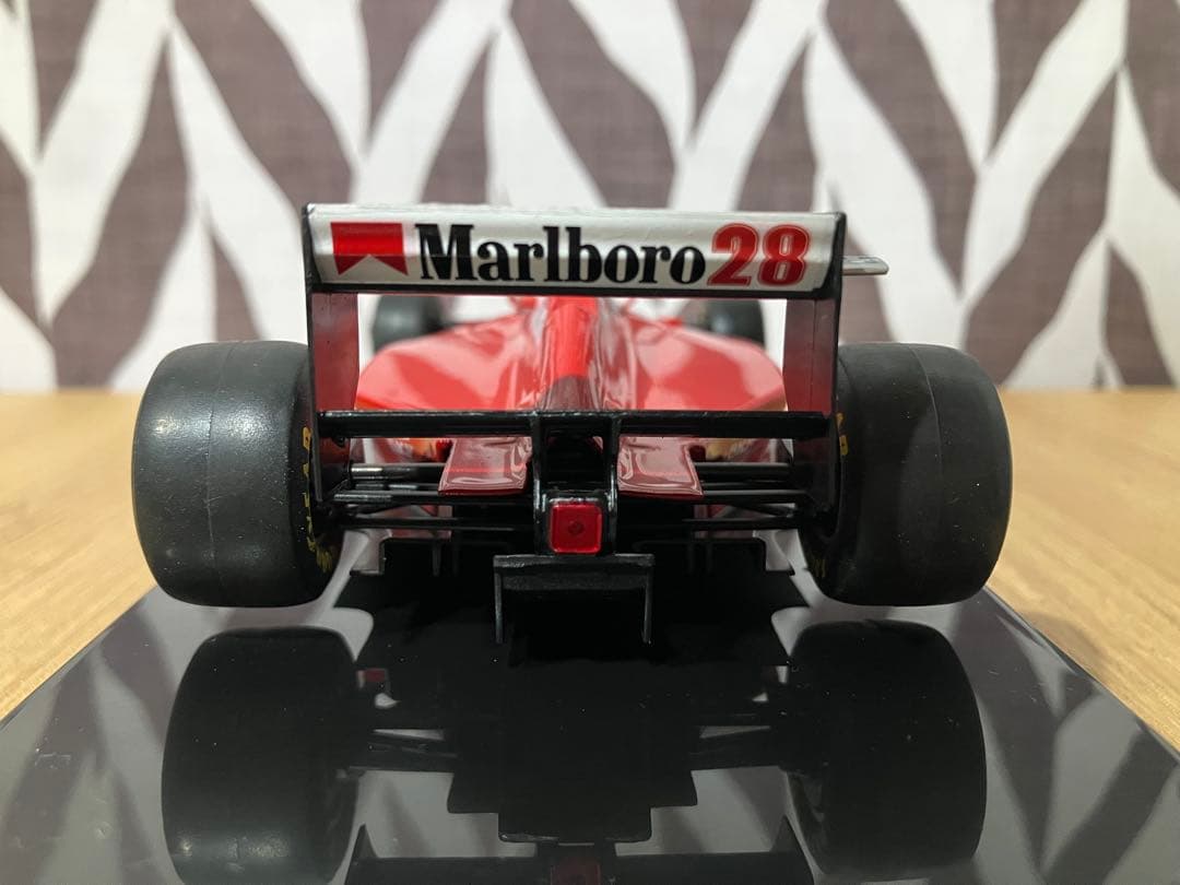 ラス1 マルボロ仕様　日本未発売 フェラーリビッグスケールF1コレクション