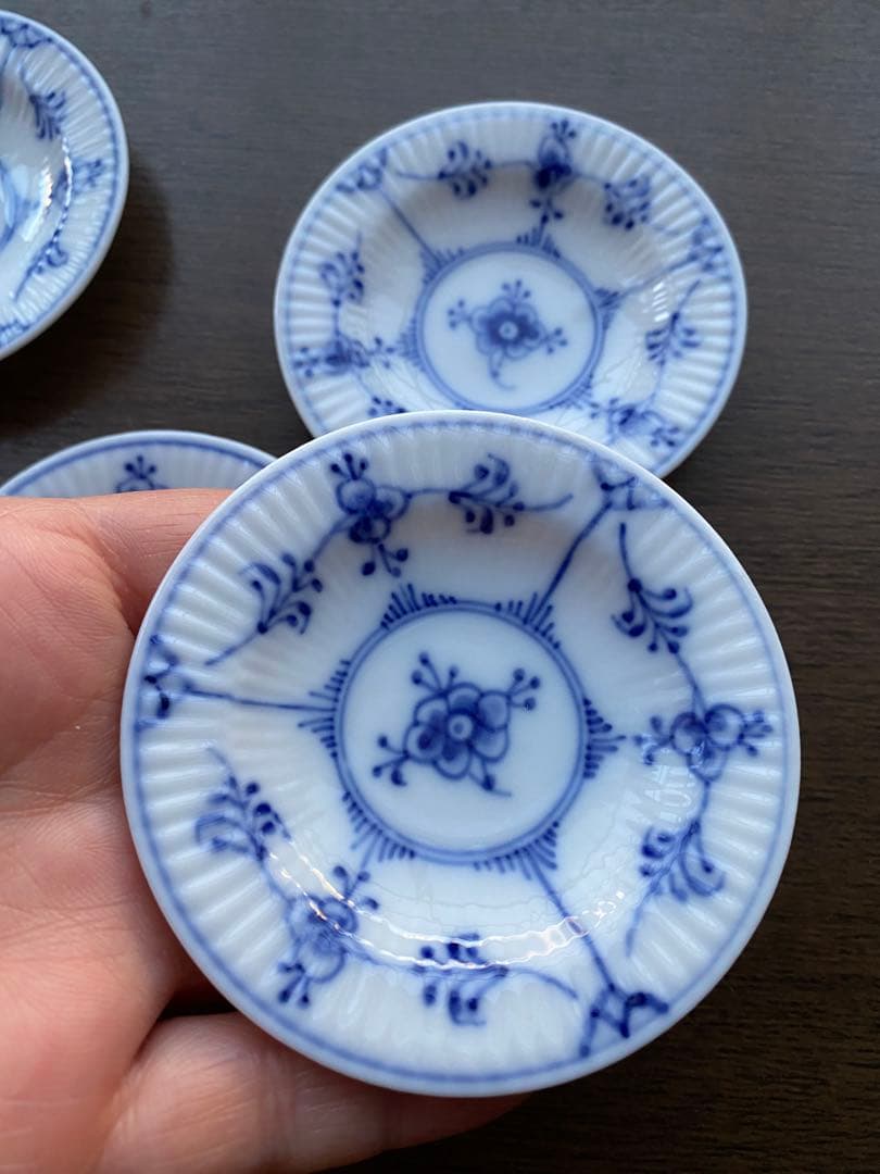 ピ*オ様 ロイヤルコペンハーゲンブルーフルーテッドプレイン1/7 の5枚セット