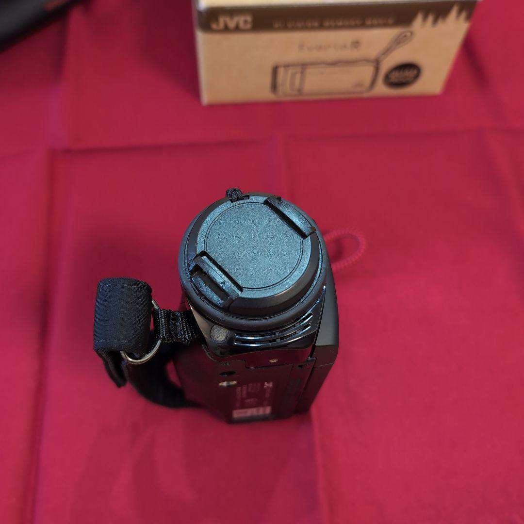 ビデオカメラ　JVC