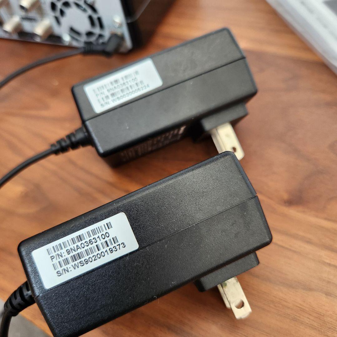 【美品】SHARP AQUOS 12V型 防水ポータブルテレビ 2T-C12AF