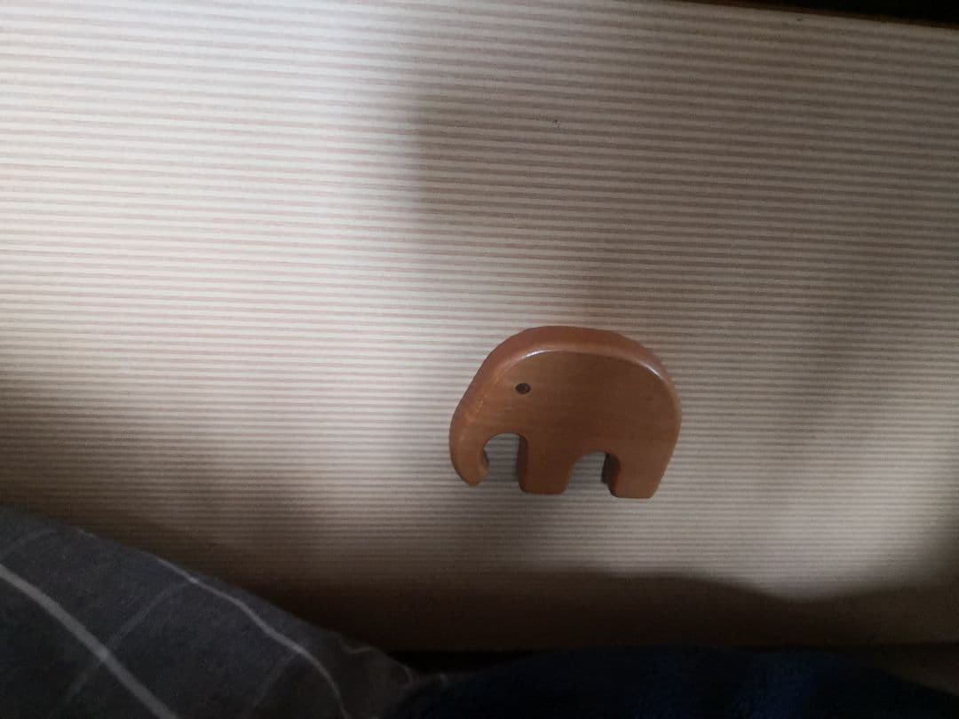 大型　絵本ラック　棚　美品