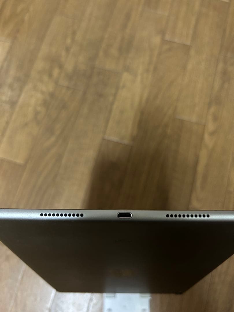 Apple iPad pro 10.5インチ　wi-fi 64GB スタンド付き