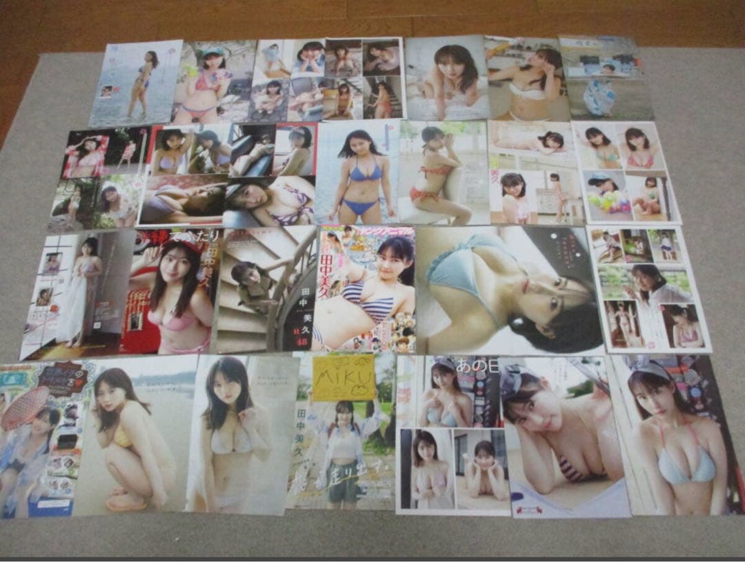 田中美久・切り抜き４１０ページ　大ポスター３枚ＤＶＤ４枚クリアファイル９冊子４冊
