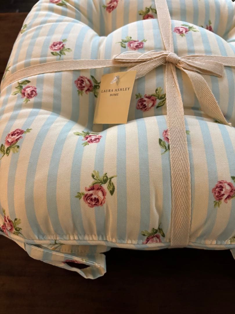 ローラアシュレイ　シートクッション　2枚