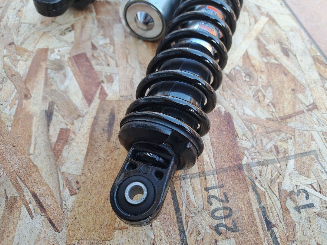 zrx1200daeg ブラックリミテッド　純正リアサスペンション