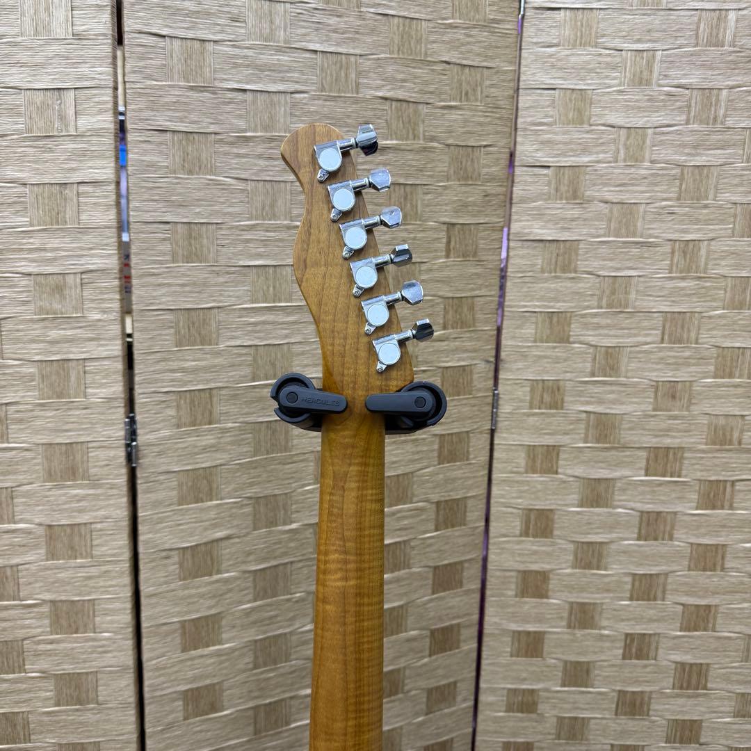 美品稼働品☆バッカス　エレキギター☆Bacchus　ユニバースシリーズ