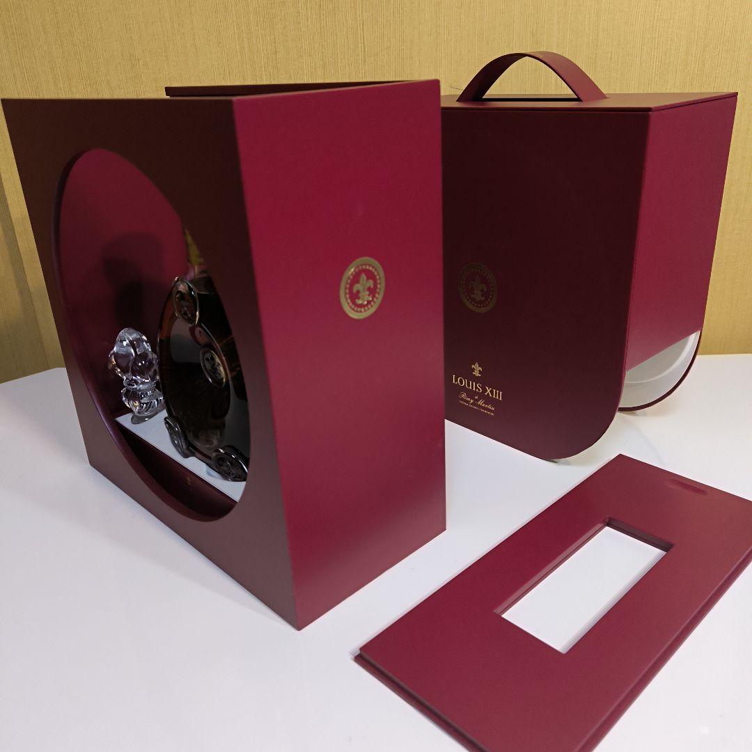 新型レミーマルタンの最高級品　ルイ１３世専用箱付きセット価格（シリアル番号一致）
