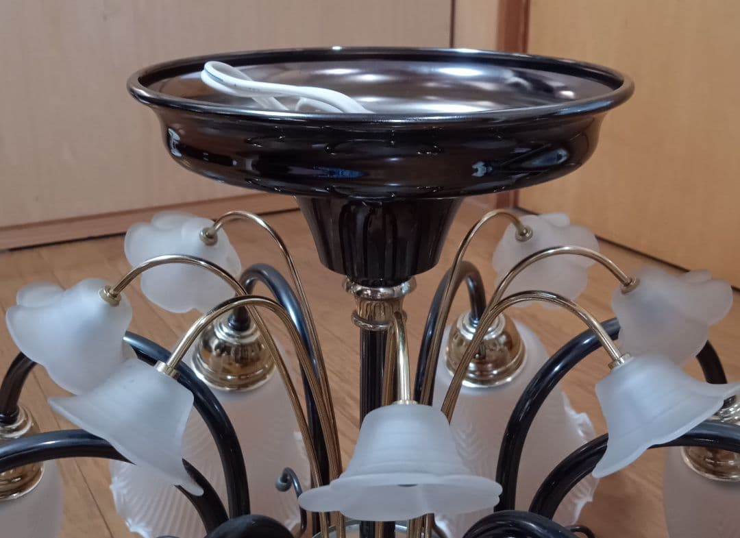 90年代 ナショナル 8灯シャンデリア 約70cm 17口金 ※電球なし