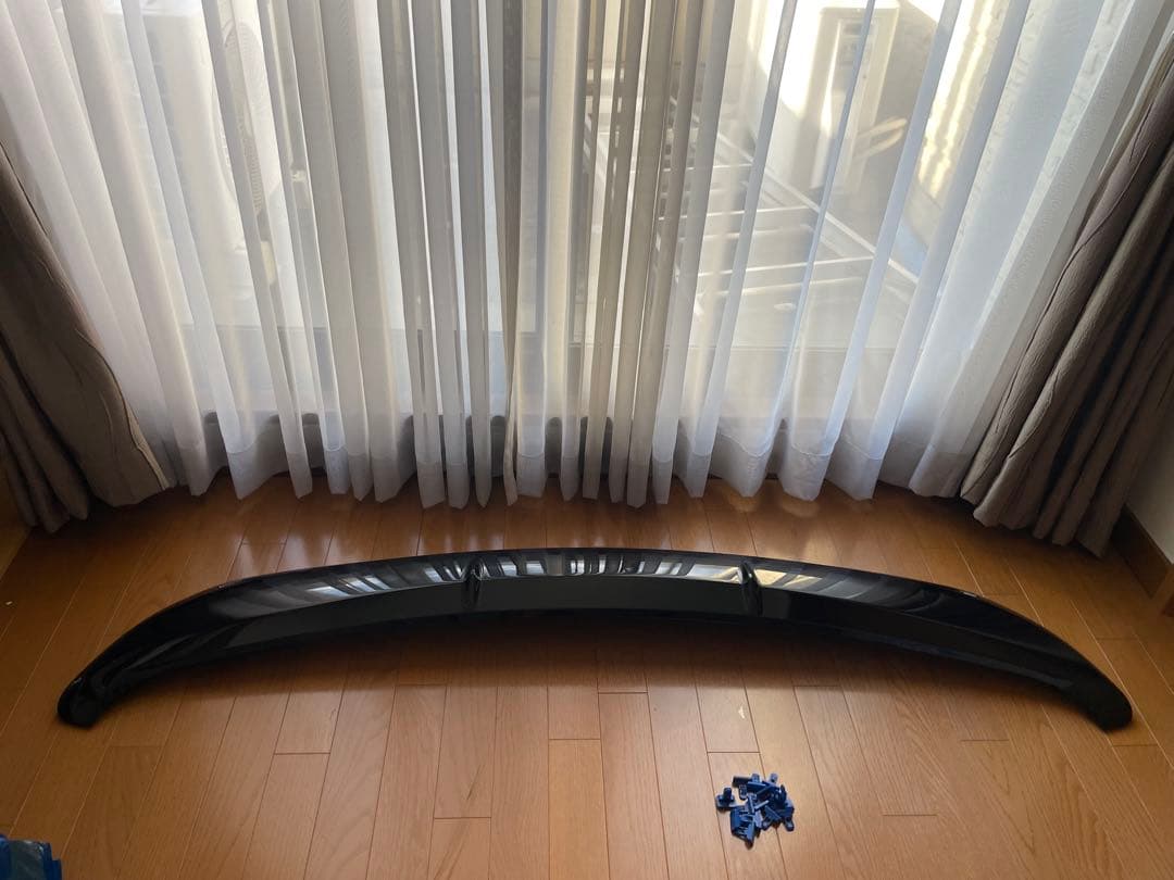 クラウンアスリート210(後期)純正リアハーフスポイラー 取り付け用クリップ付き