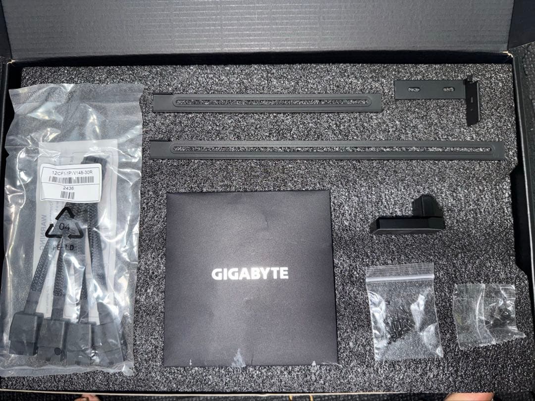 GIGABYTE GEFORCE RTX 5090 基板（PCB）なし