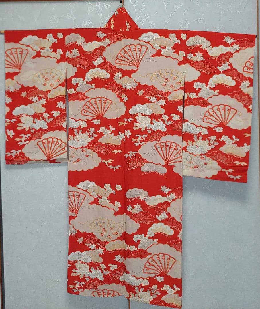 NA193アンティーク着物豪華金刺繍しつけ糸付き着丈128センチ裄丈60センチ