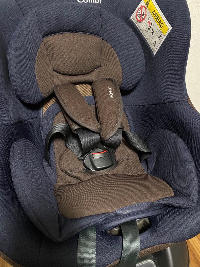 Combi コンビ 回転式チャイルドシート クルムーヴ クルムーブ　ISOFIX