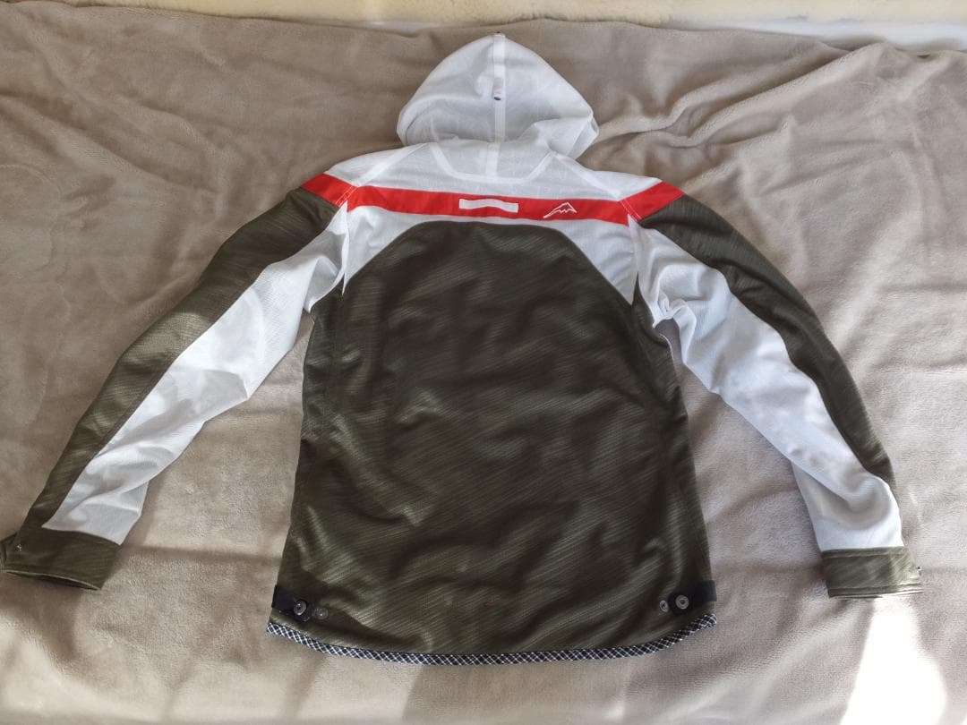 クシタニ　フルメッシュパーカー