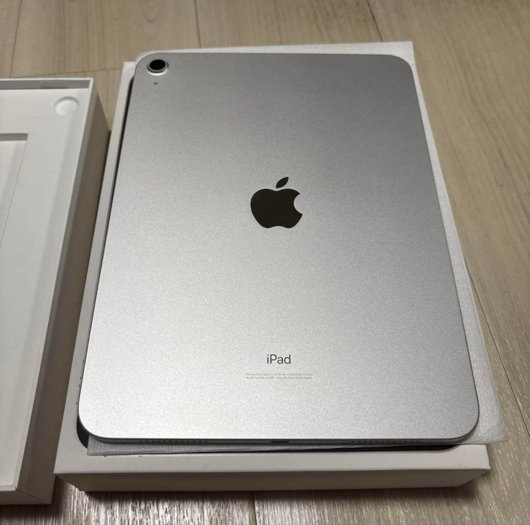 美品　Apple iPad 10世代：64GBシルバー