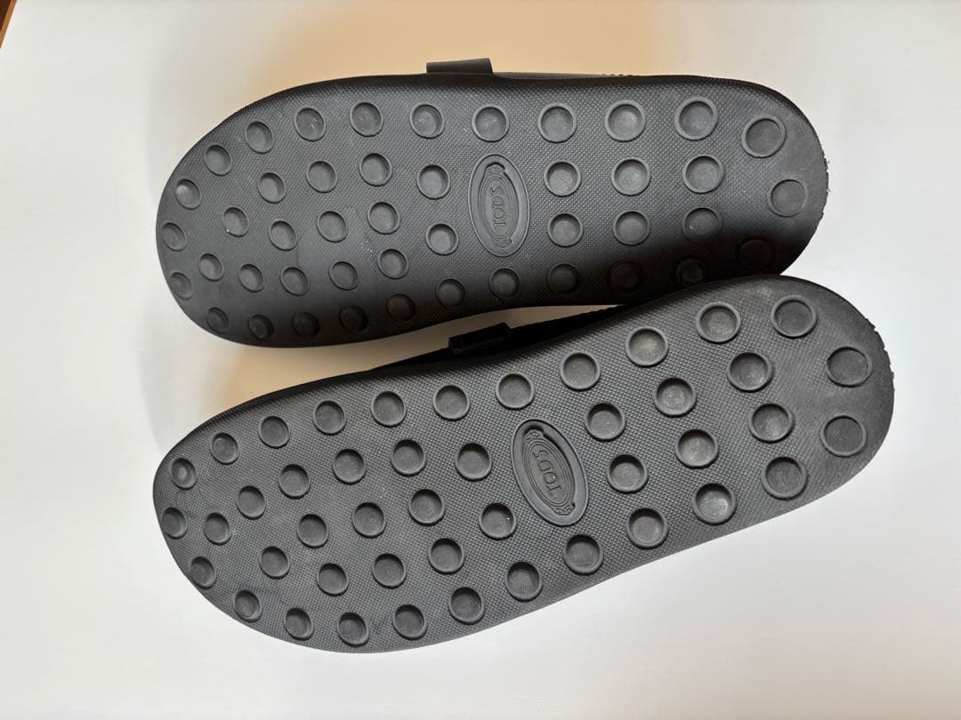 TOD'S（トッズ） スリッパ　ブラックレザー made in Italy