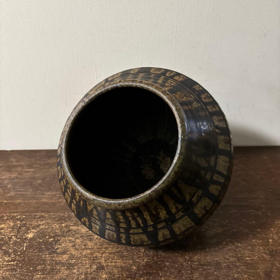 黒高麗壷　信楽　伊賀焼　古道具　古備前　李朝　骨董　花入　花器　古美術　古美術