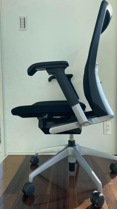 ★超美品★ITOKIヴェントチェア KE-867JB-Z5T1 イトーキ