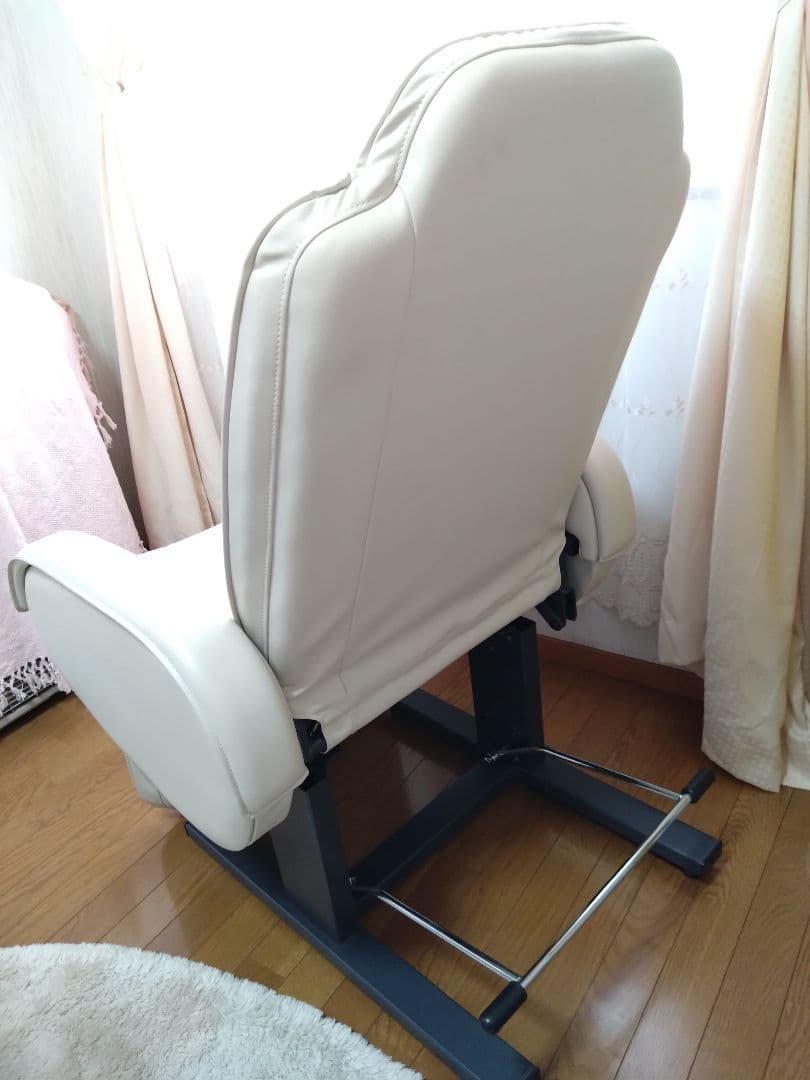 タカラベルモント「快適美顔」エステベッド