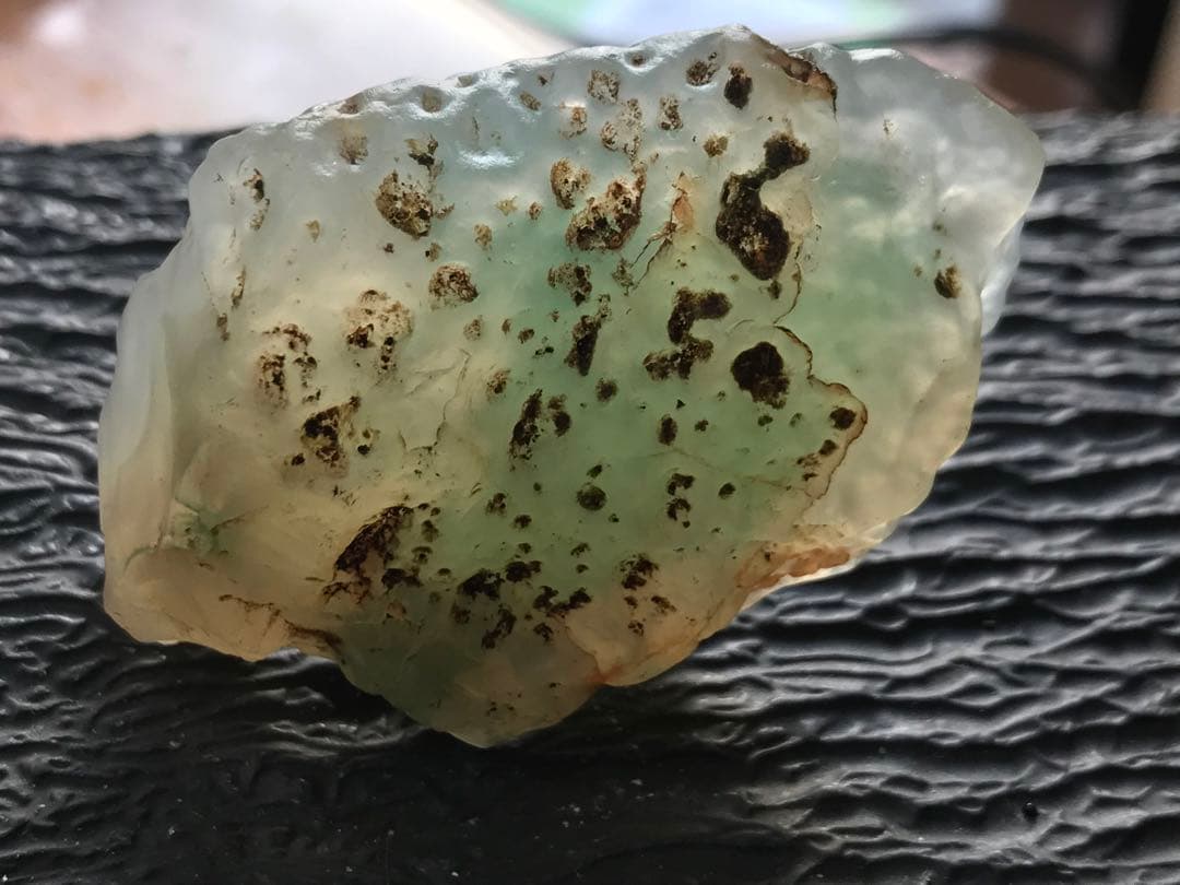 ゴビ石−1186 ゴビ瑪瑙　原石 緑