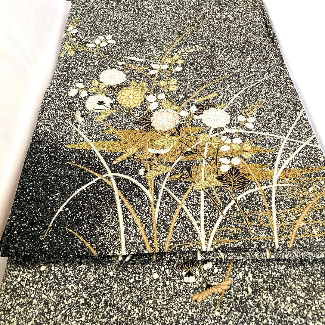 着物-袷着物2 秋草文様 黒地に金彩上品で華やかな装い【訪問着】【正絹】【美品】