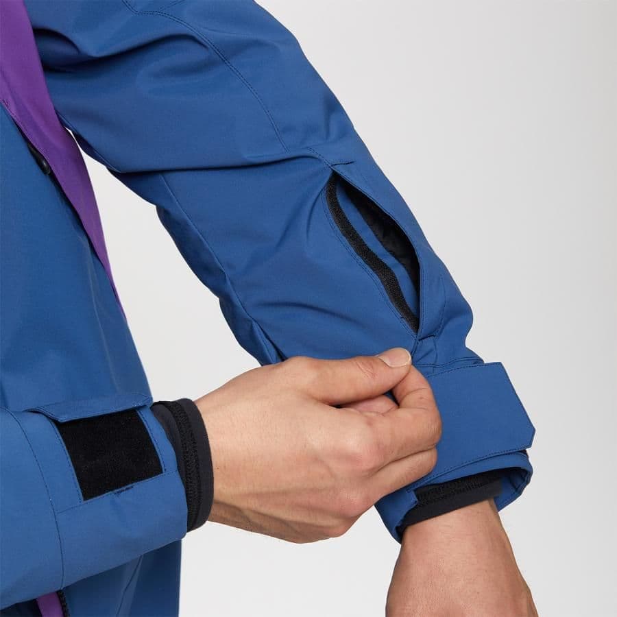 新品　GOLDWIN ゴールドウイン スキーウェア ジャケット メンズ