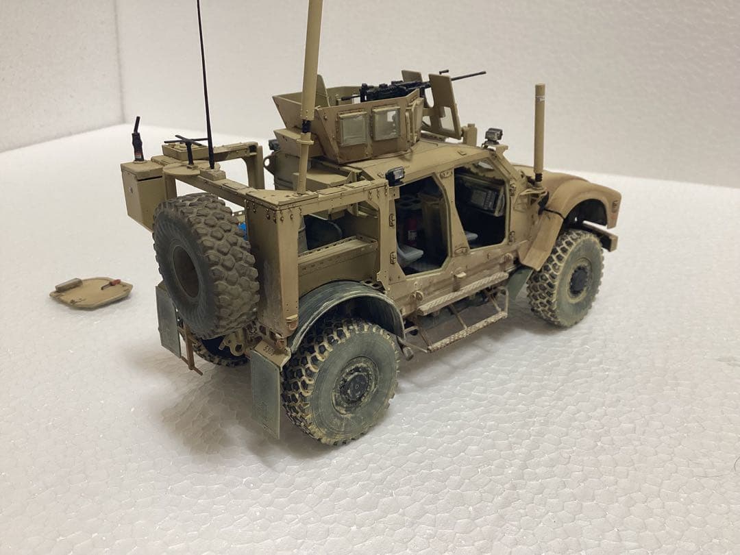 ライフィールド1/35 オシュコシュM-ATV