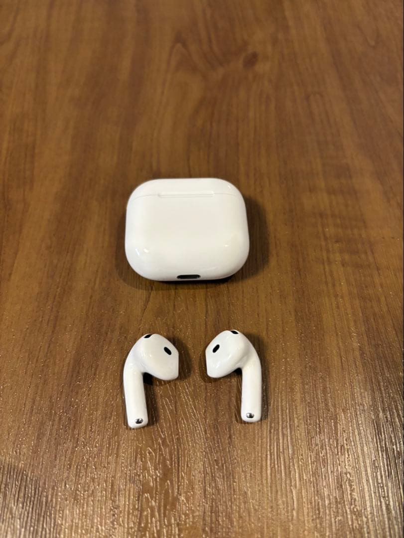 み　　AirPods4 ノイキャン無し
