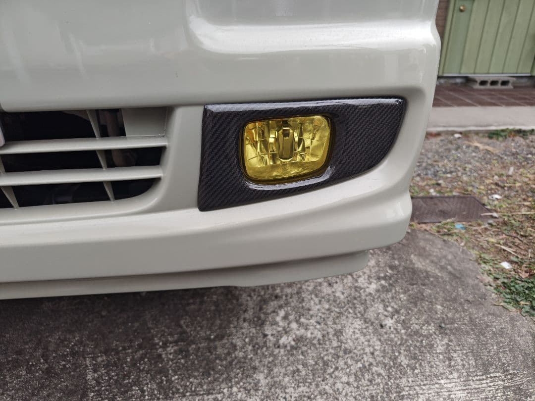 サンバーカーボンフォグランプカバー