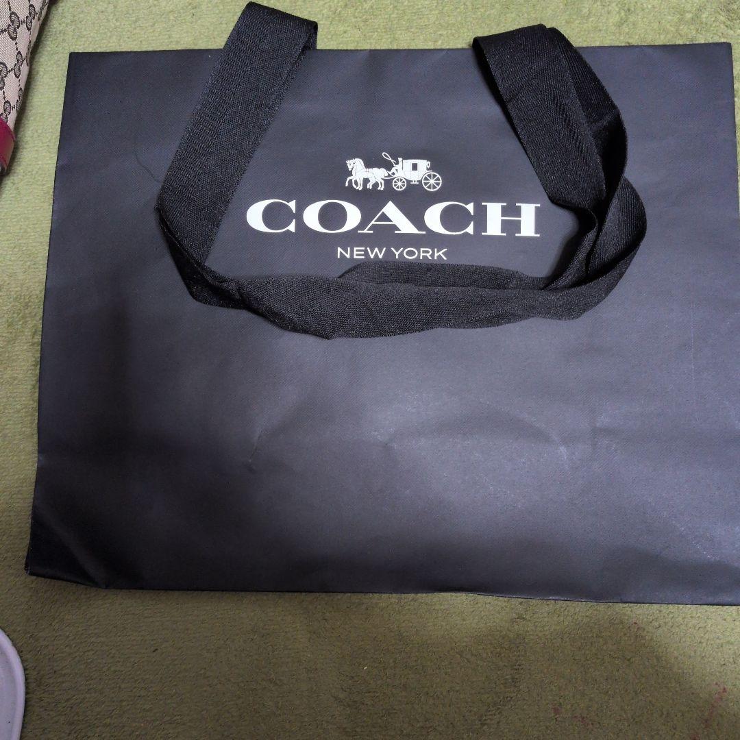 ら*む様 Gucci GGパターン ショルダーバッグ 赤