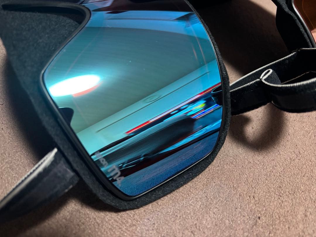 anon. m4. ゴーグルとフェイスガード2枚、ハードケースセット