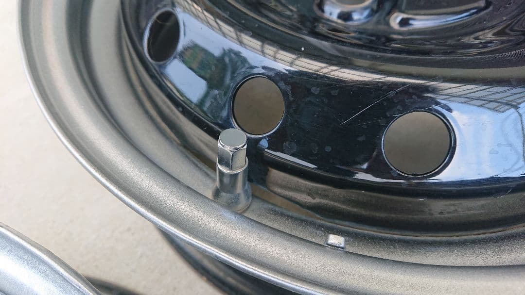 13インチ スチール4.5J 4穴 PCD100 黒/シルバー コンビカラー