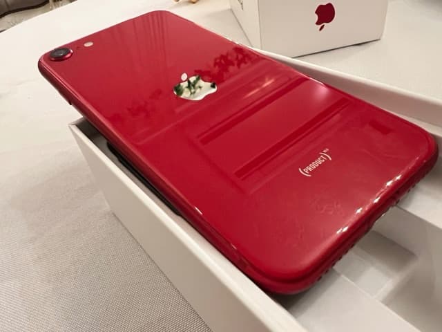 【美品】動作良好　Apple iPhone SE (第2世代) レッド 64GB