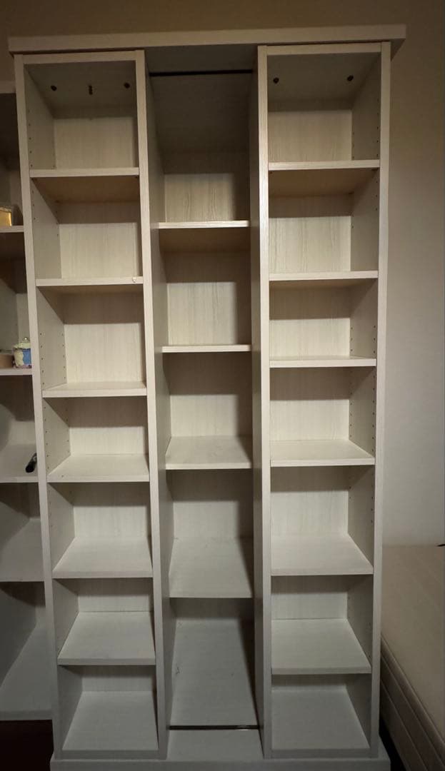 Erica: 値下げしました【ニトリ】スライド本棚(M BS003 WW)