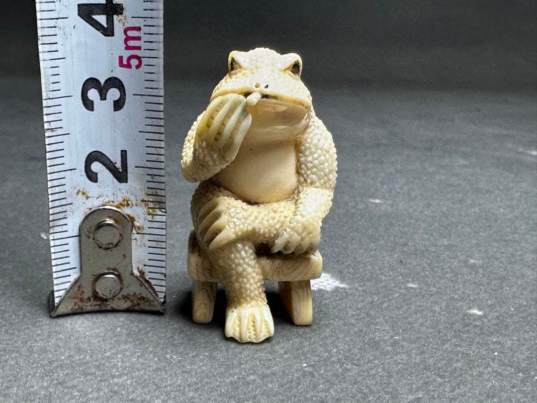 極上　根付　天然素材　アンティーク　和彫　置物　骨董　飾り物　古美術品　 置物