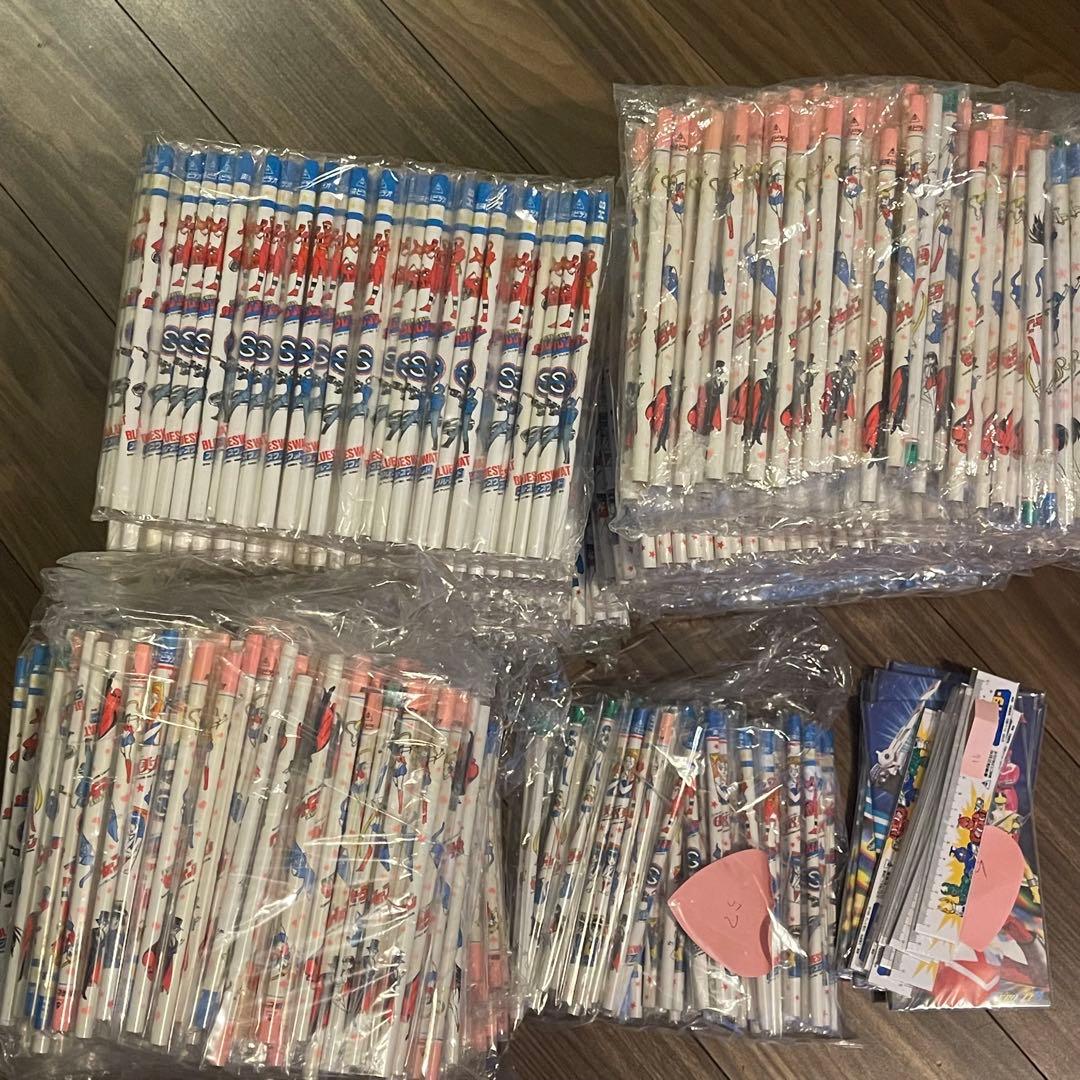 即購入OK! 鉛筆まとめて　セーラムーン　キャラクター柄鉛筆 セット 多数