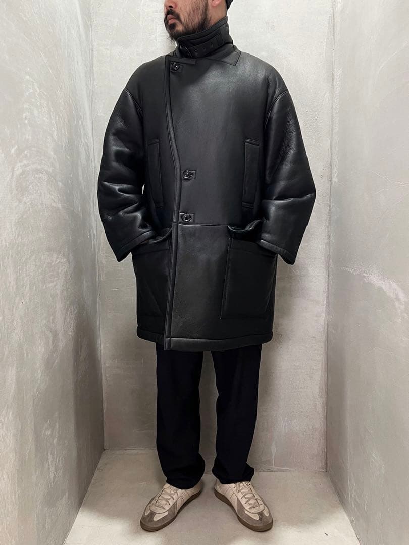 YOKE REVERSIBLE MOUTION RANCH COAT ムートン