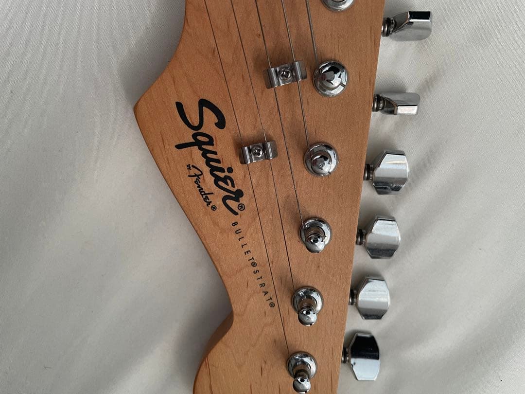 エレキギター Squier by Fender Bullet Strat