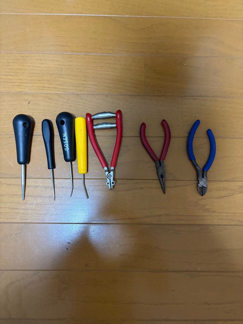 テニス　ガット張り機　ストリングマシン　電動式　工具付き