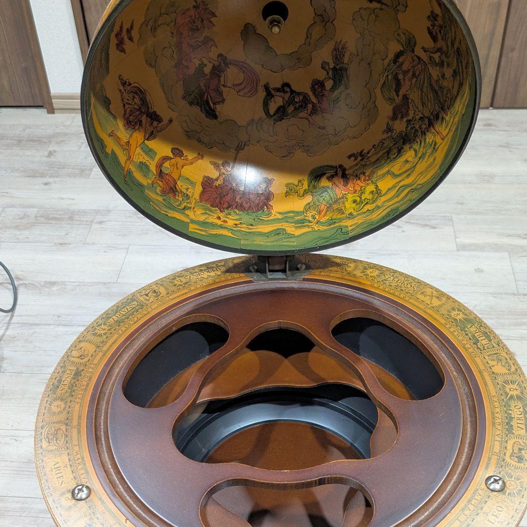 イタリア製 アンティーク調 地球儀モチーフ ワインラック 輸入家具 キャスター付