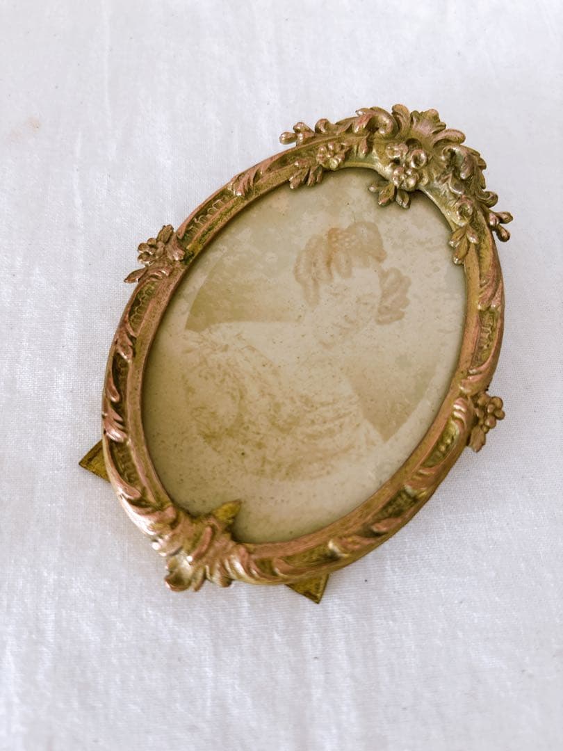 【さゆり さま】　フランスアンティーク　真鍮製フォトフレーム・アール・ヌーヴォー