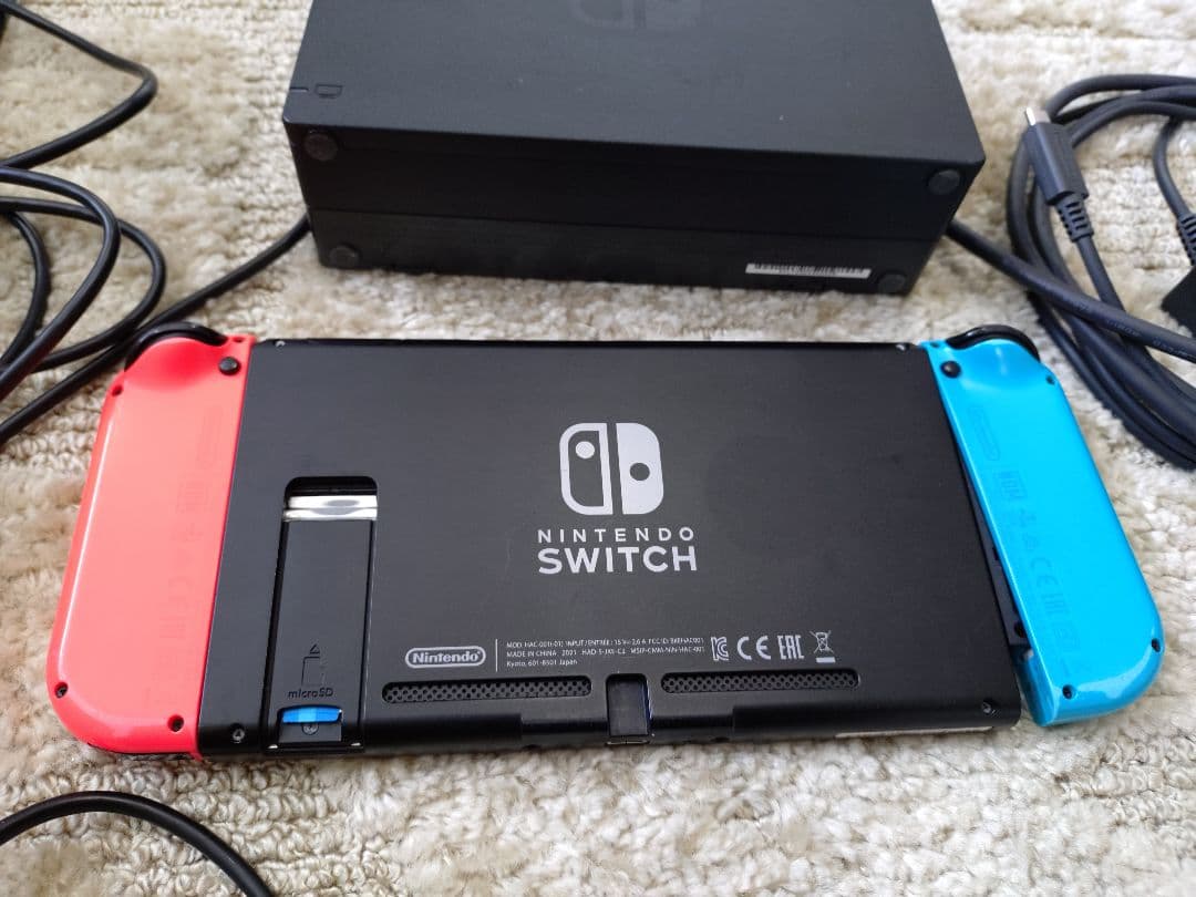 Nintendo Switch 本体 青/赤 Joy-Con付き