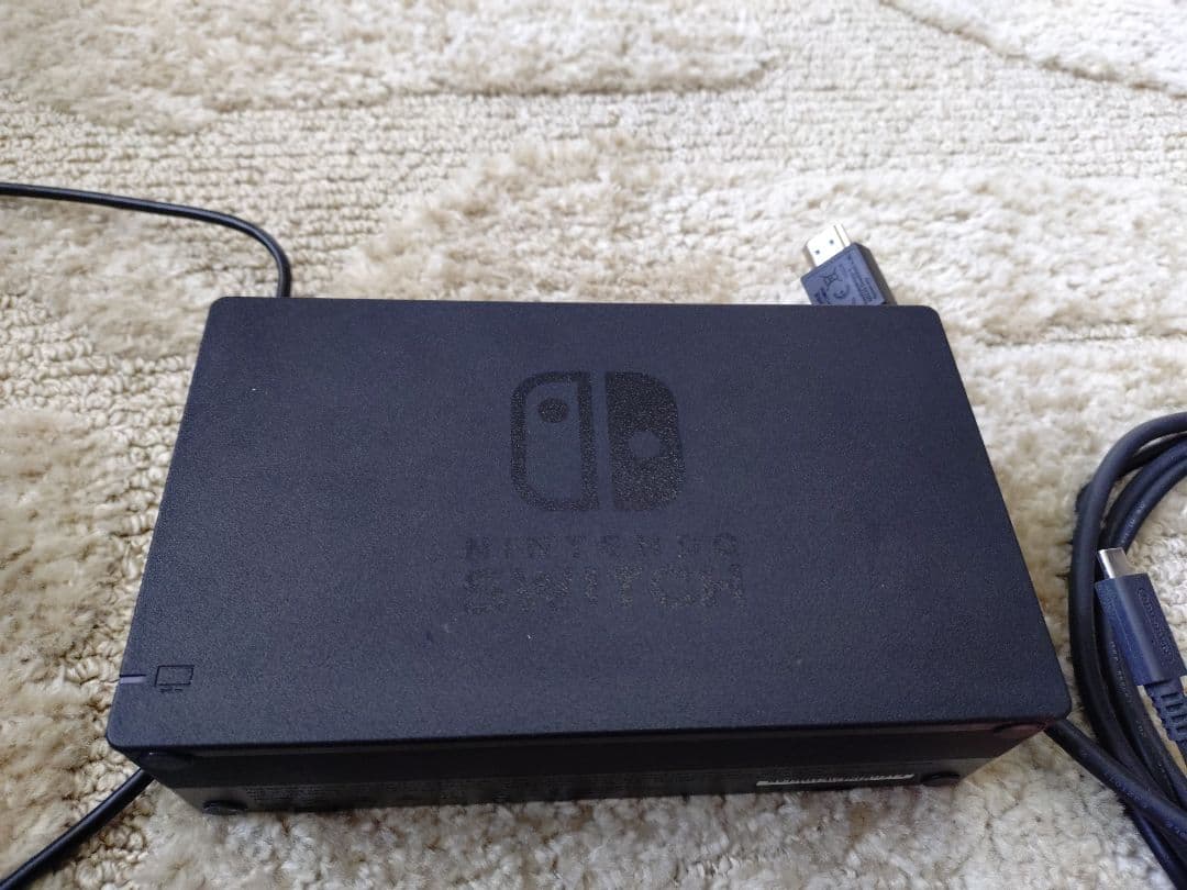 Nintendo Switch 本体 青/赤 Joy-Con付き