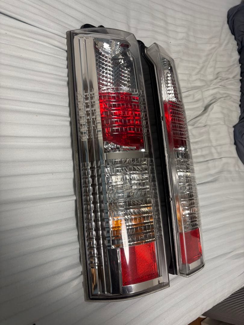 ＤＡ６４Ｗ　純正後期テール左右セット