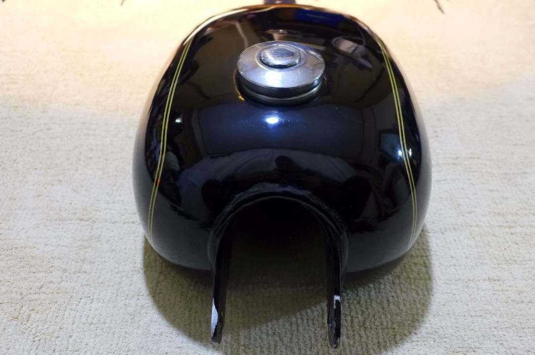 美品アルミ製ピーナッツタンクXL04～06年スポーツスター黒ハーレー