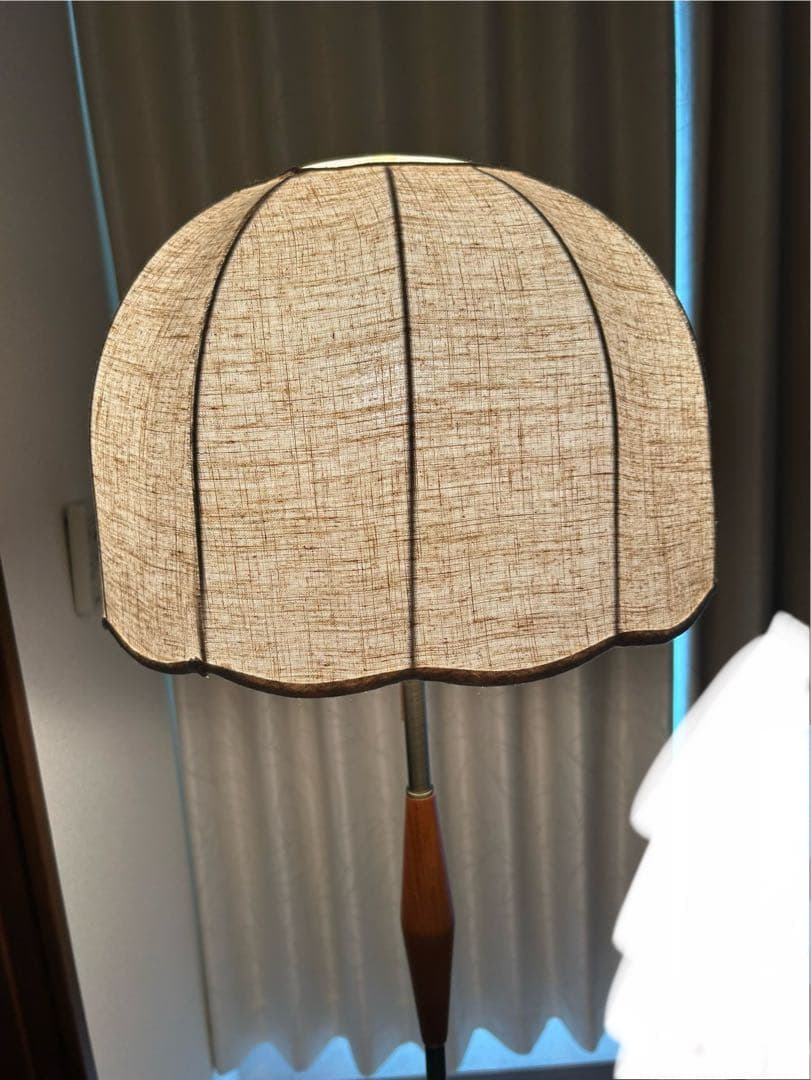 【最終値下げ！早い者勝ち！】　華金カップル　フロア　ライト スタンド　スカラップ