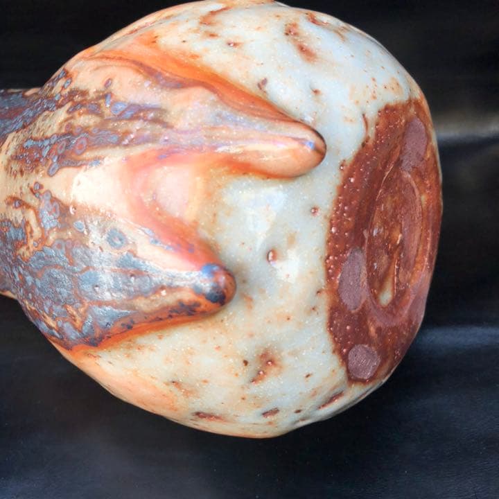 究極の美◼️蔵から、まるで溶岩が流れ出ている様な凄い迫力の壺が出てきました、花道具