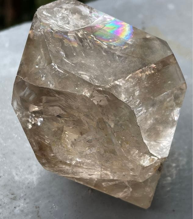 虹入り ハーキマーダイヤモンド 原石 ニューヨーク州 169.9 g