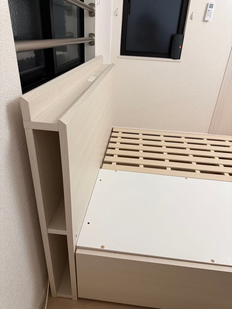 ニトリのセミダブル棚・サイド収納付きベッドフレーム(NS-003 深型/すのこ)