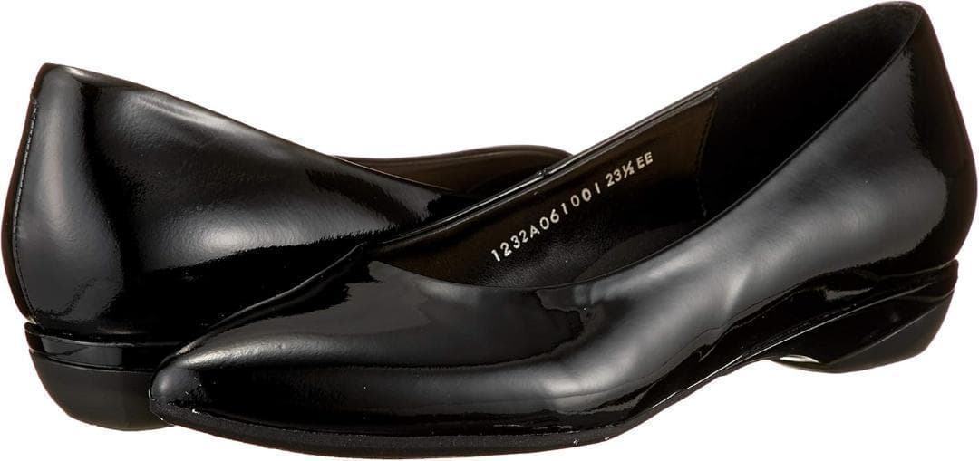 エナメル　パンプス ローヒール機能 アーモンドトゥ 天然皮革　ブラック